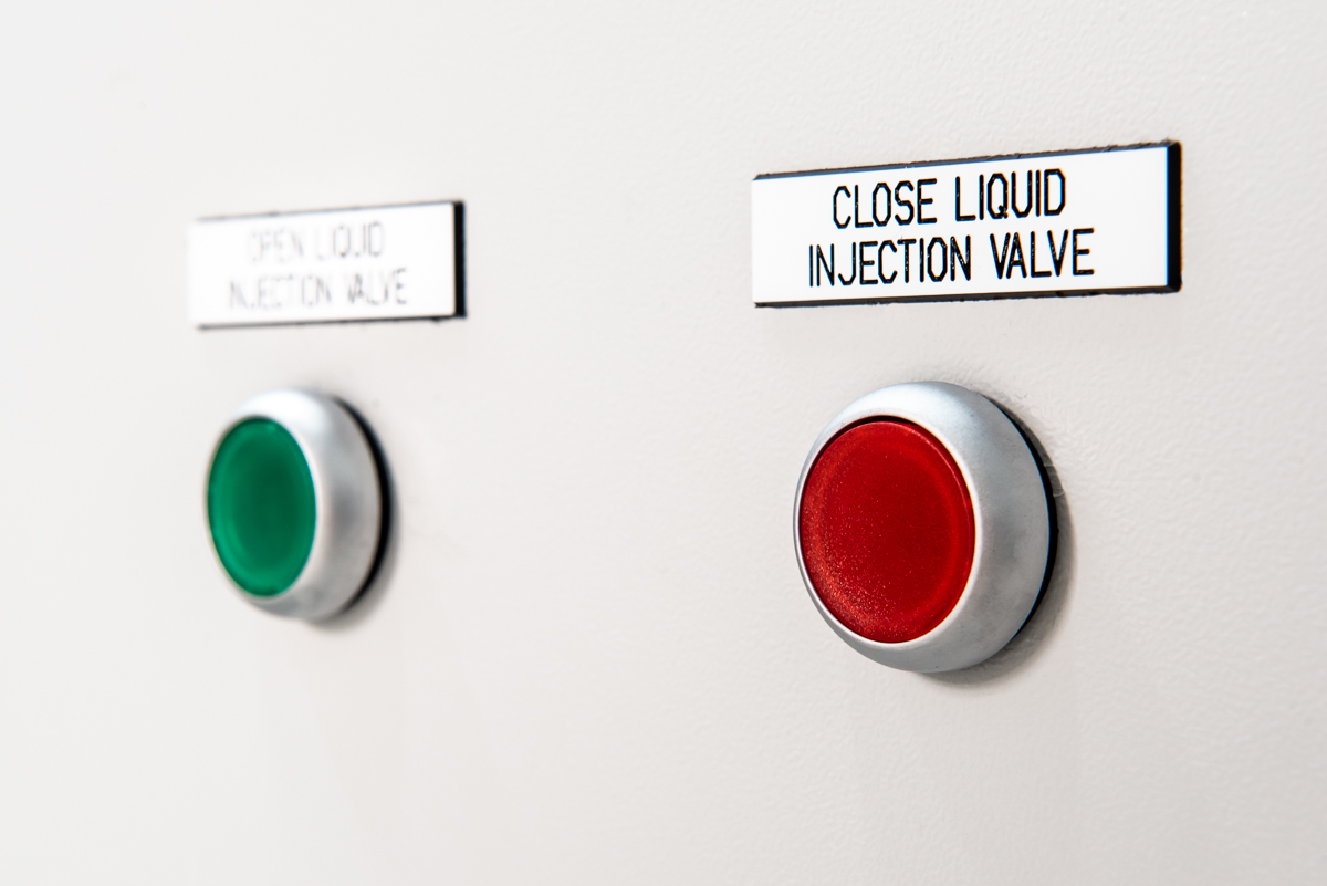 injection_panel Mélangeurs-Coucheurs et imprégnateurs