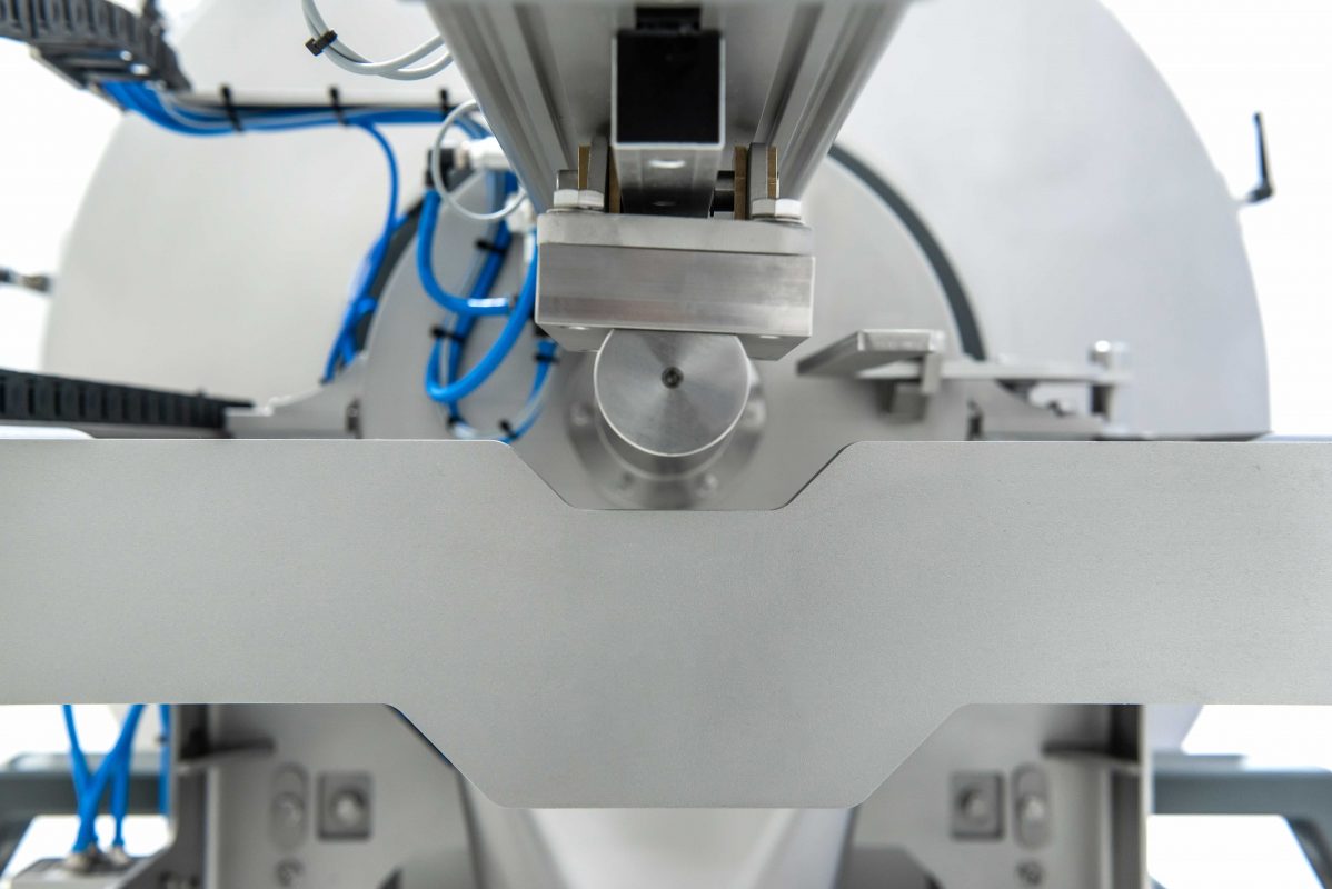 Outlet of the Lindor mixer